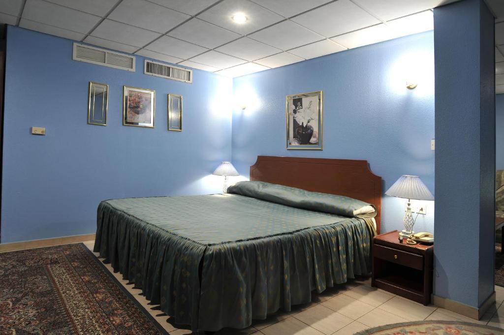 Al Bourj Hotel 3*